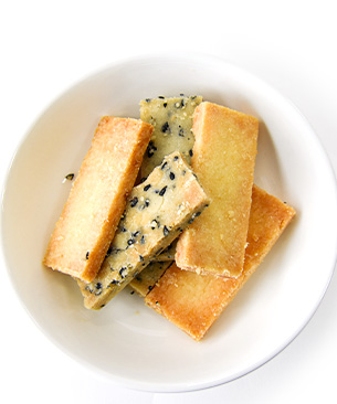 POCHI 【季節限定品】 チーズと黒ゴマの米粉サブレ 8枚入