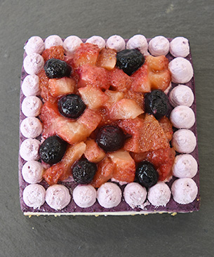 POCHI 【季節限定品】 ブルーベリーのレアチーズケーキ ◆クール便(冷凍)◆