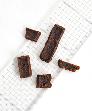 J&C プレミアムトリーツ 北海道産 ブリ クランチジャーキー 15g