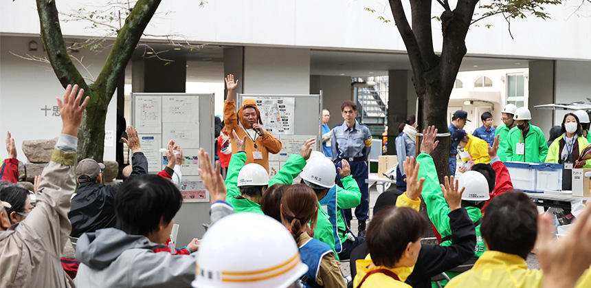 十思スクエアでは、犬を飼っていない人もミニ講義を聞いていました